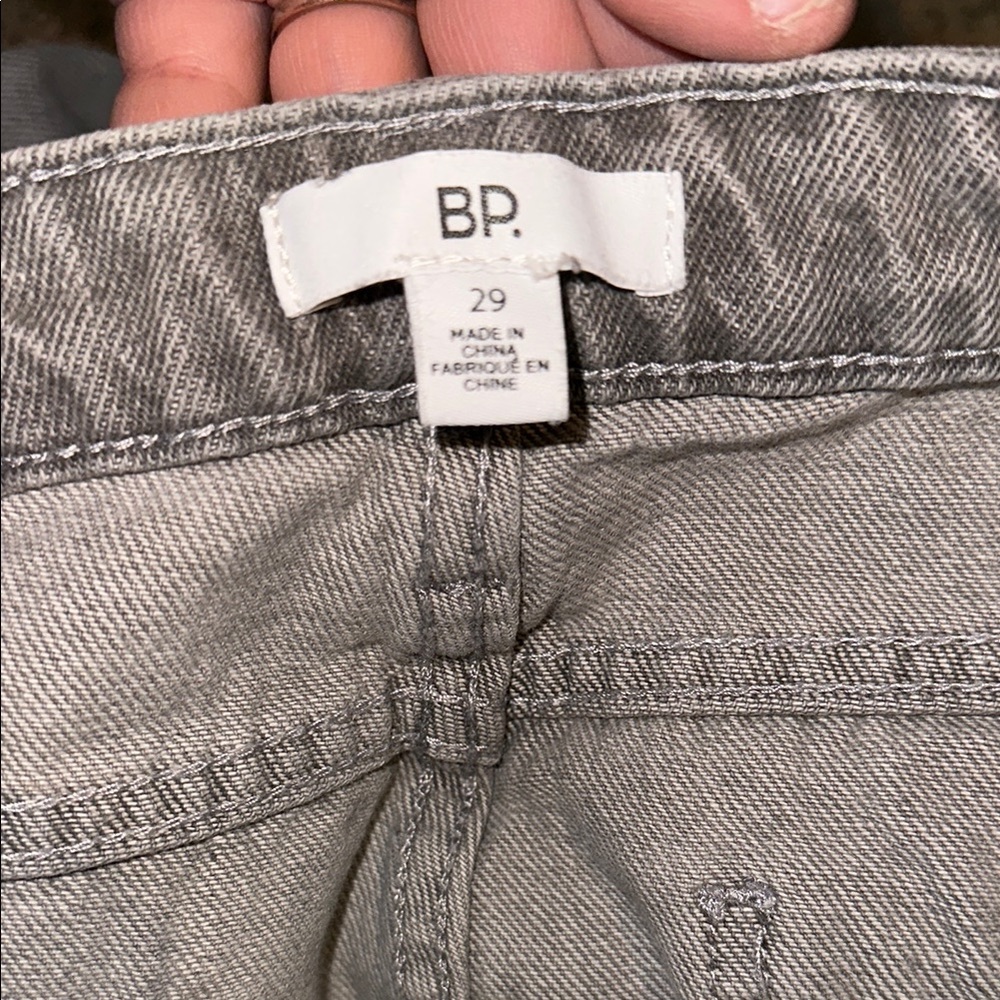 High Rise Mom Gray Ripped Jeans NWT - Picture 7 of 8
